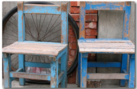 Restaurar una silla antigua con betún de judea